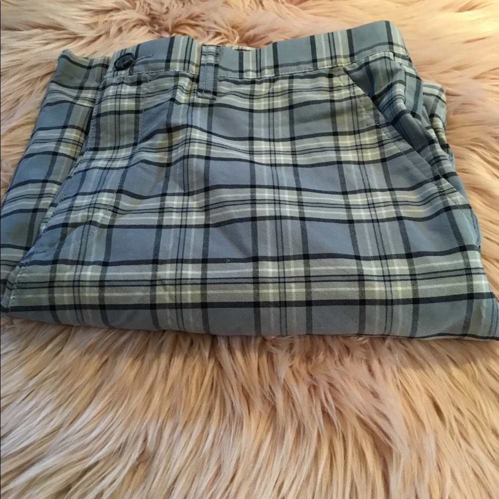Craft & Barrow Men’s plaid shorts